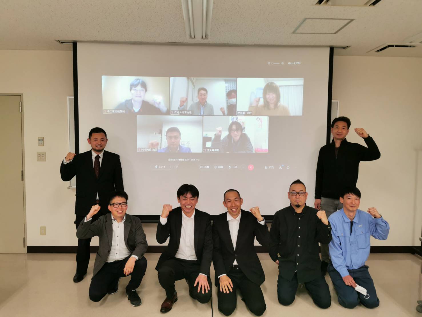 裾野支店運営委員会は明るく楽しい雰囲気で活動しています!