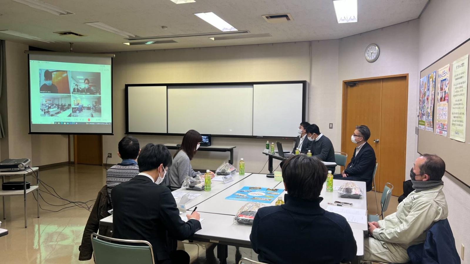 袋井支店運営委員会と島田支店運営委員会の会議合同開催風景